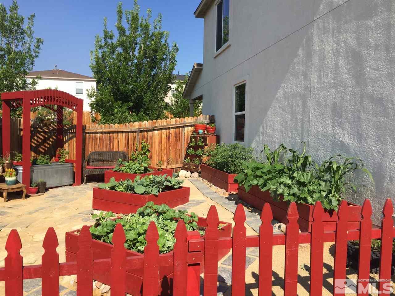 2880 Bryan Street Reno, NV 89503 - Photo 17 of 20 a view of a backyard
