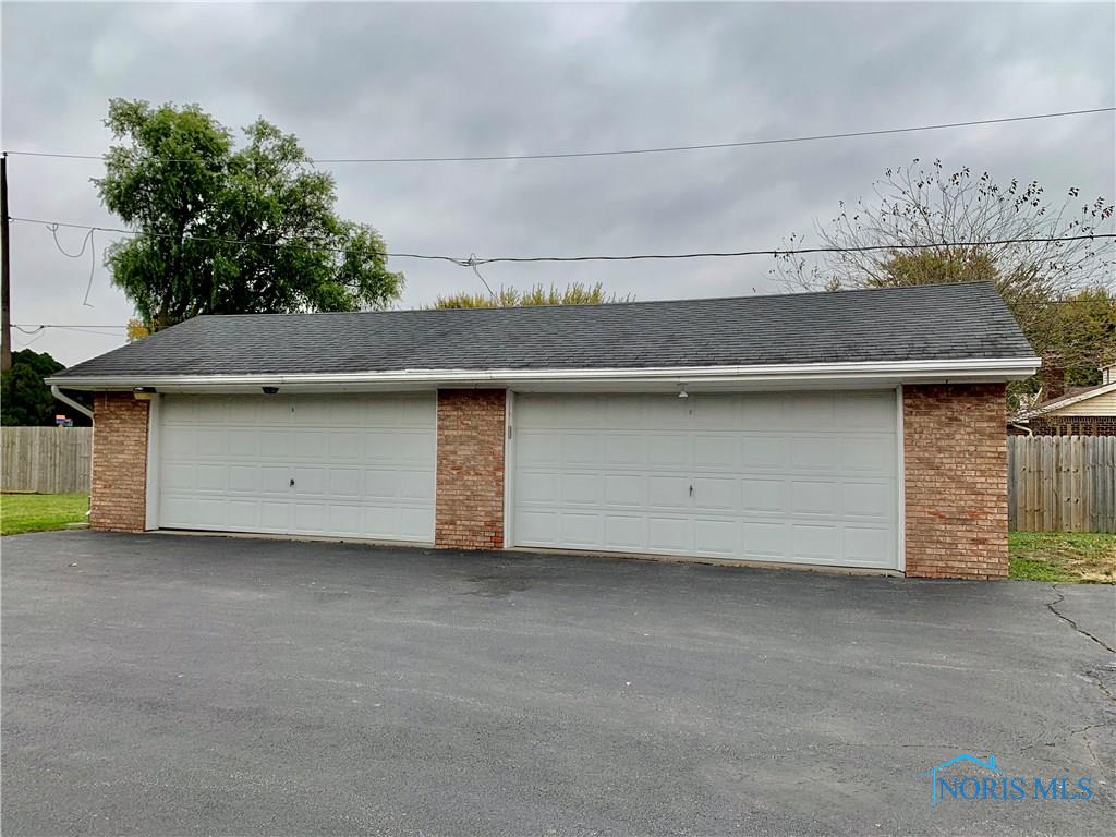 3248 Seaman Road Oregon, OH 43616 - Photo 17 of 25 Gallery Image 17