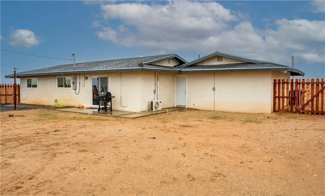 $320,000 | 1160 Barbara Avenue, Thermal, CA 92274