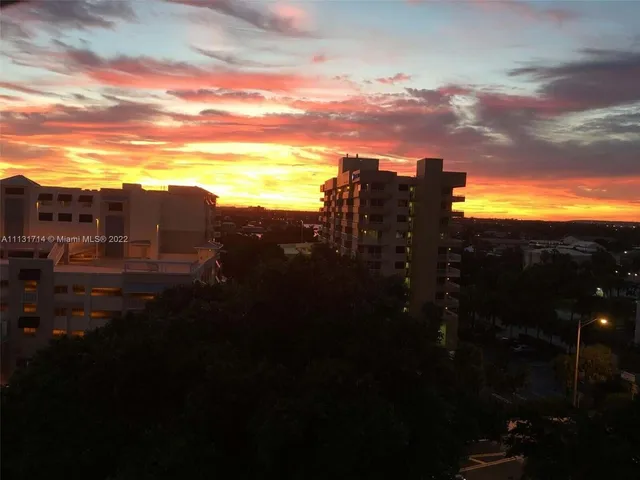 $750,000 | 1340 South Ocean Boulevard, Unit 807, Pompano Beach, FL 33062