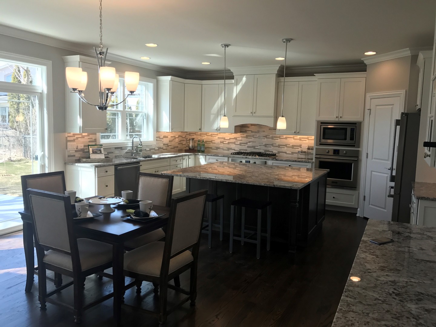 822 Virginia Road Highland Park, IL 60035 - Photo 6 of 24