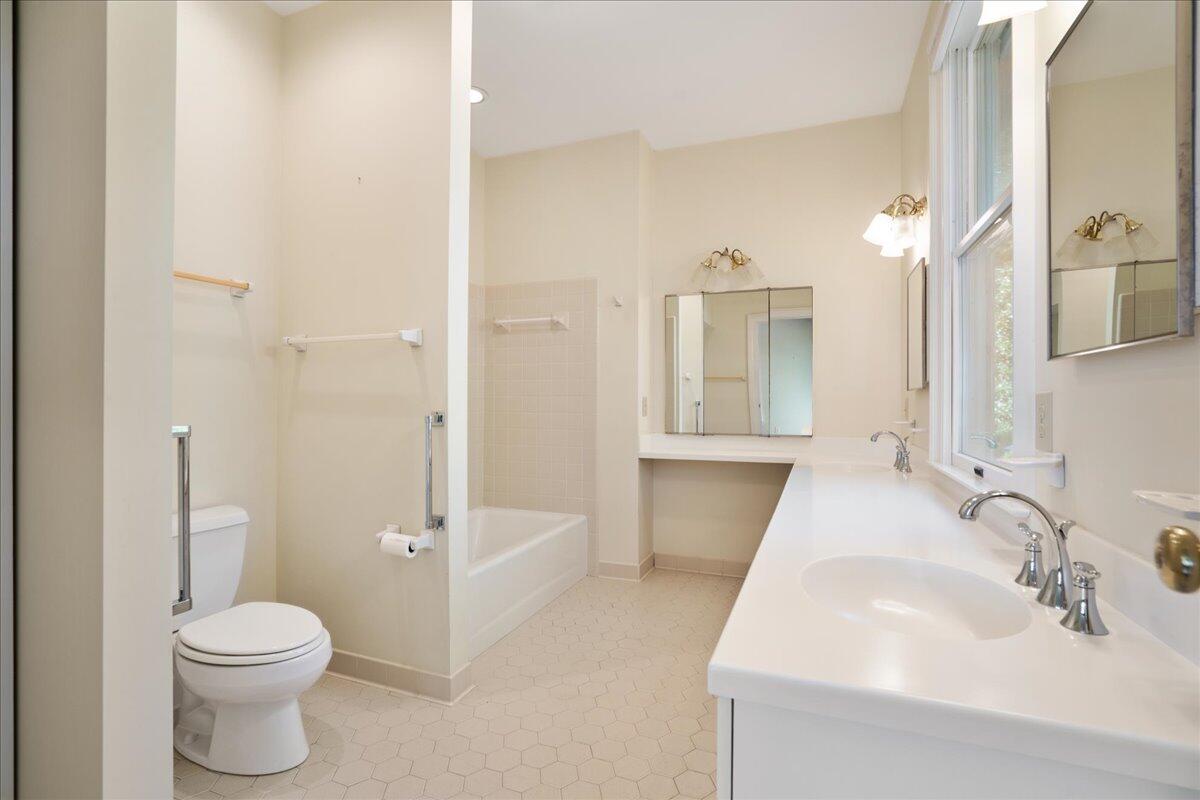 1115 West Oceanview Road Charleston, SC 29412 - Photo 19 of 62 16-SNY08804