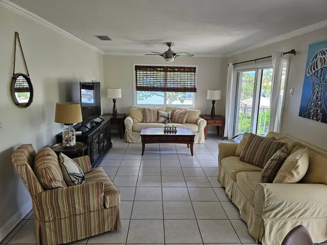 $1,099,000 | 208 Bruce Court, Marathon, FL 33050