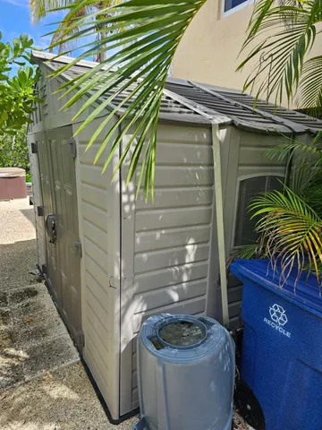 $1,099,000 | 208 Bruce Court, Marathon, FL 33050