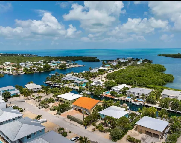 $1,099,000 | 208 Bruce Court, Marathon, FL 33050