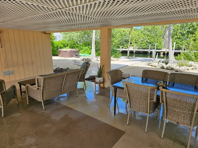 $1,099,000 | 208 Bruce Court, Marathon, FL 33050