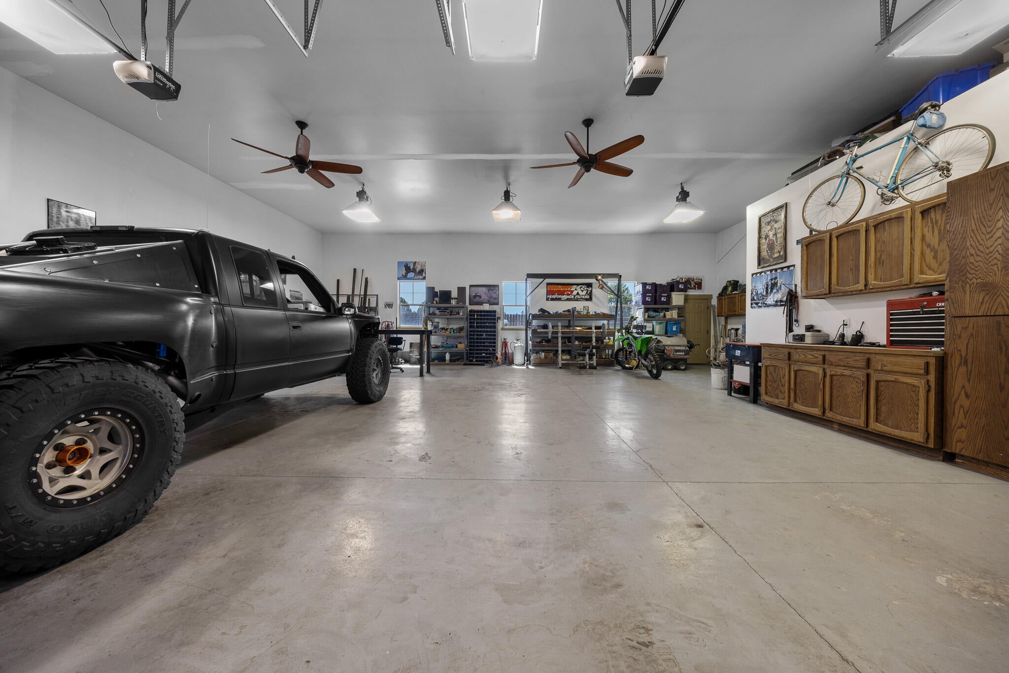 61794 Wickiup Road Bend, OR 97702 - Photo 43 of 85 Shop