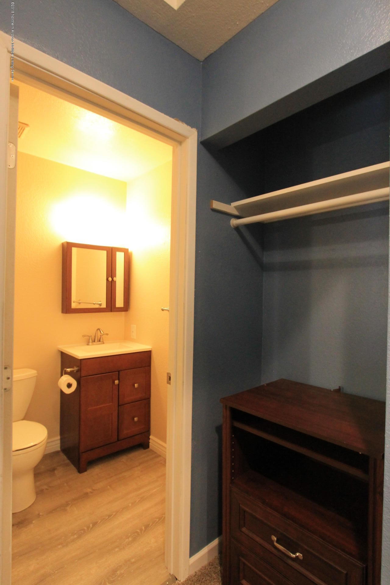 1200 South Riordan Ranch Street, Unit 54 Flagstaff, AZ 86001 - Photo 17 of 22 Upstairs Full Bath