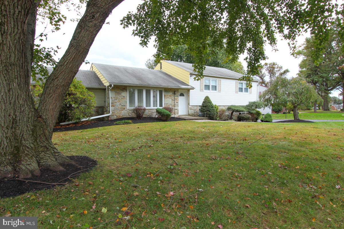 2403 Steven Road Huntingdon Valley, PA 19006 - Photo 1 of 43