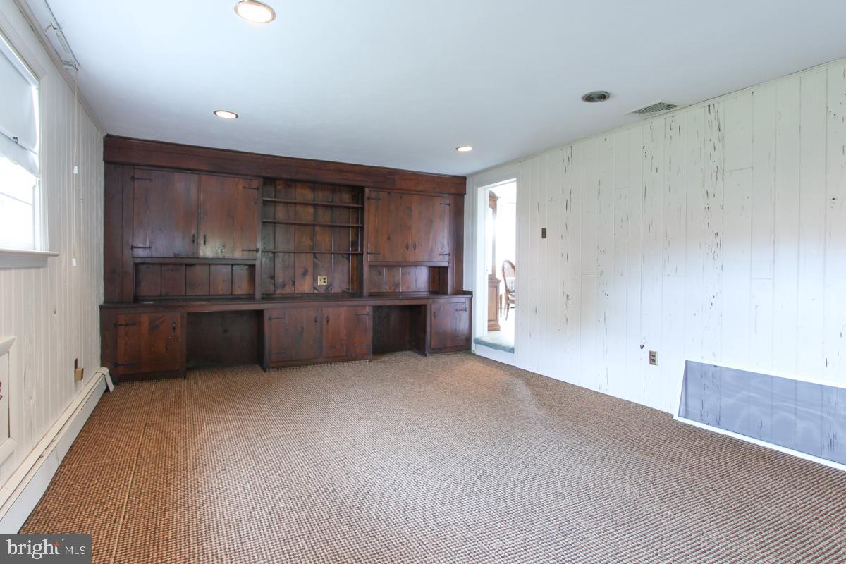 2403 Steven Road Huntingdon Valley, PA 19006 - Photo 11 of 43