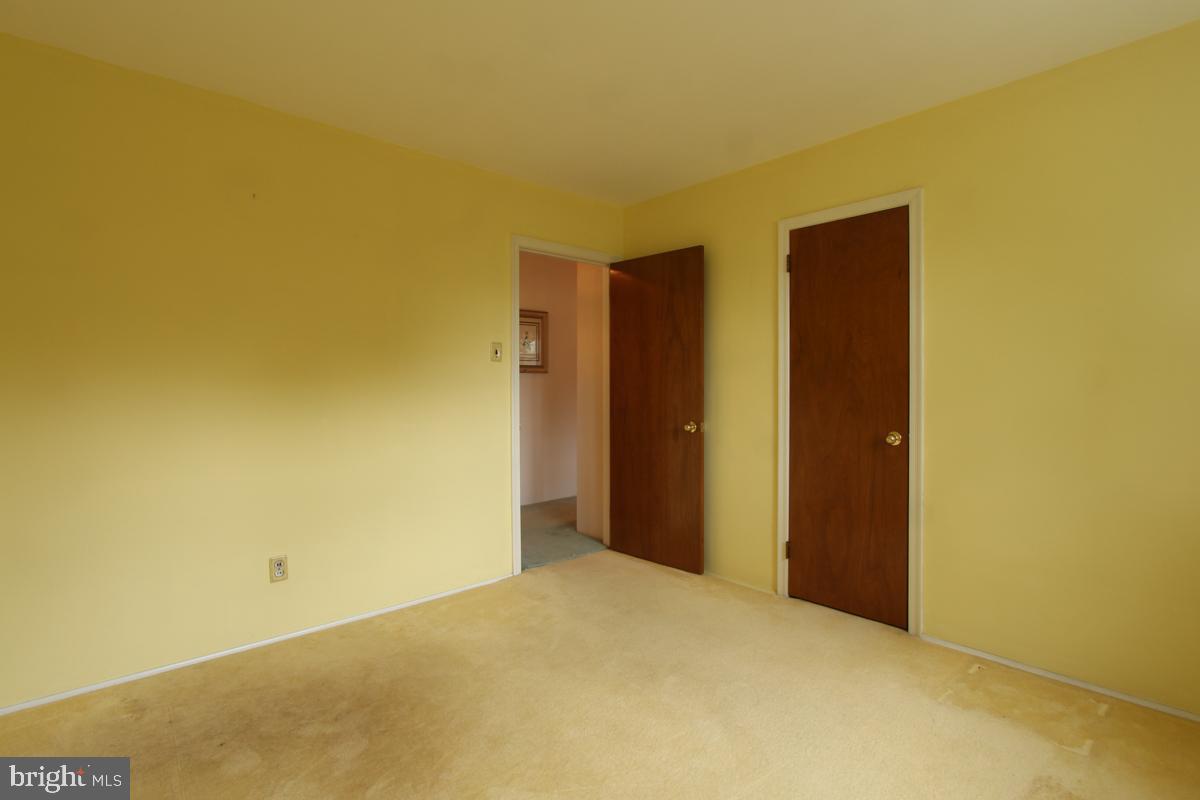 2403 Steven Road Huntingdon Valley, PA 19006 - Photo 20 of 43
