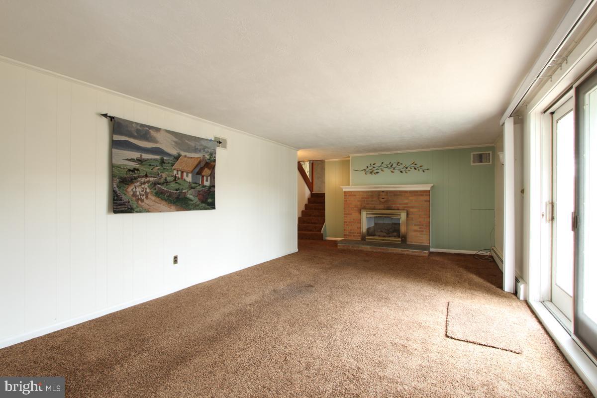 2403 Steven Road Huntingdon Valley, PA 19006 - Photo 31 of 43
