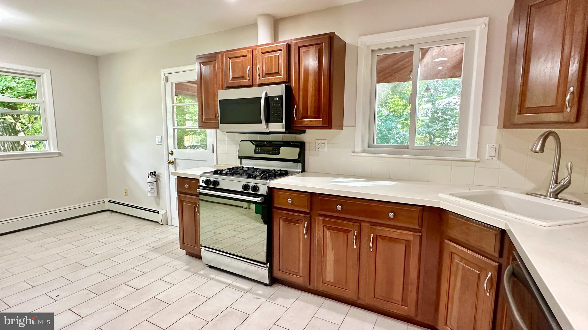 396 Riverside Drive Princeton, NJ 08540 - Photo 18 of 29