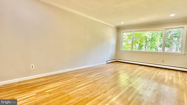 $6,600 | 396 Riverside Drive, Princeton, NJ 08540