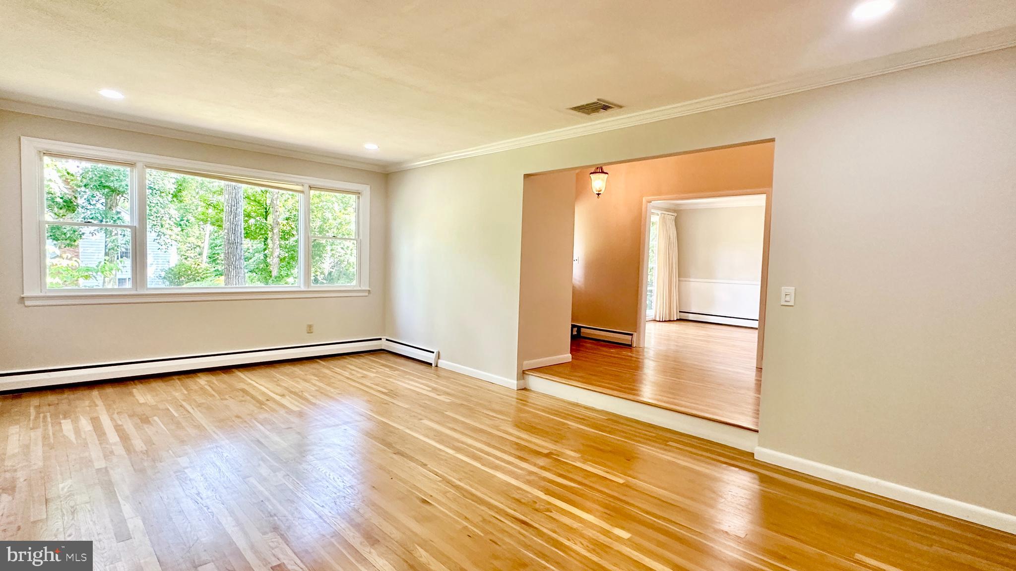 396 Riverside Drive Princeton, NJ 08540 - Photo 3 of 29