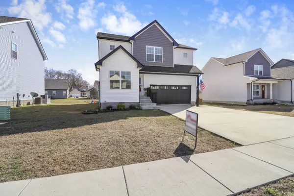 $1,895 | 534 Bloomington Trace, Clarksville, TN 37042