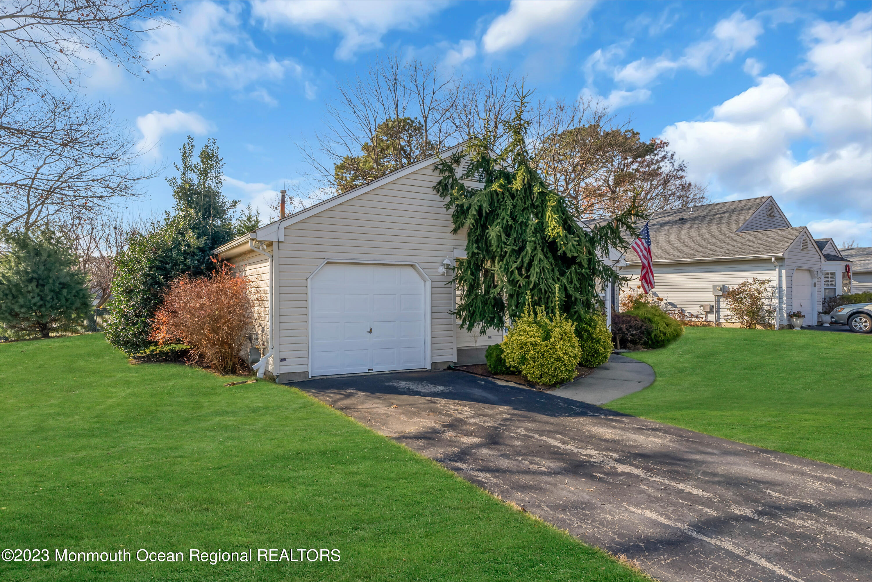25 Cottontail Drive Brick, NJ 08724 - Photo 27 of 32 a view of a back yard of the house