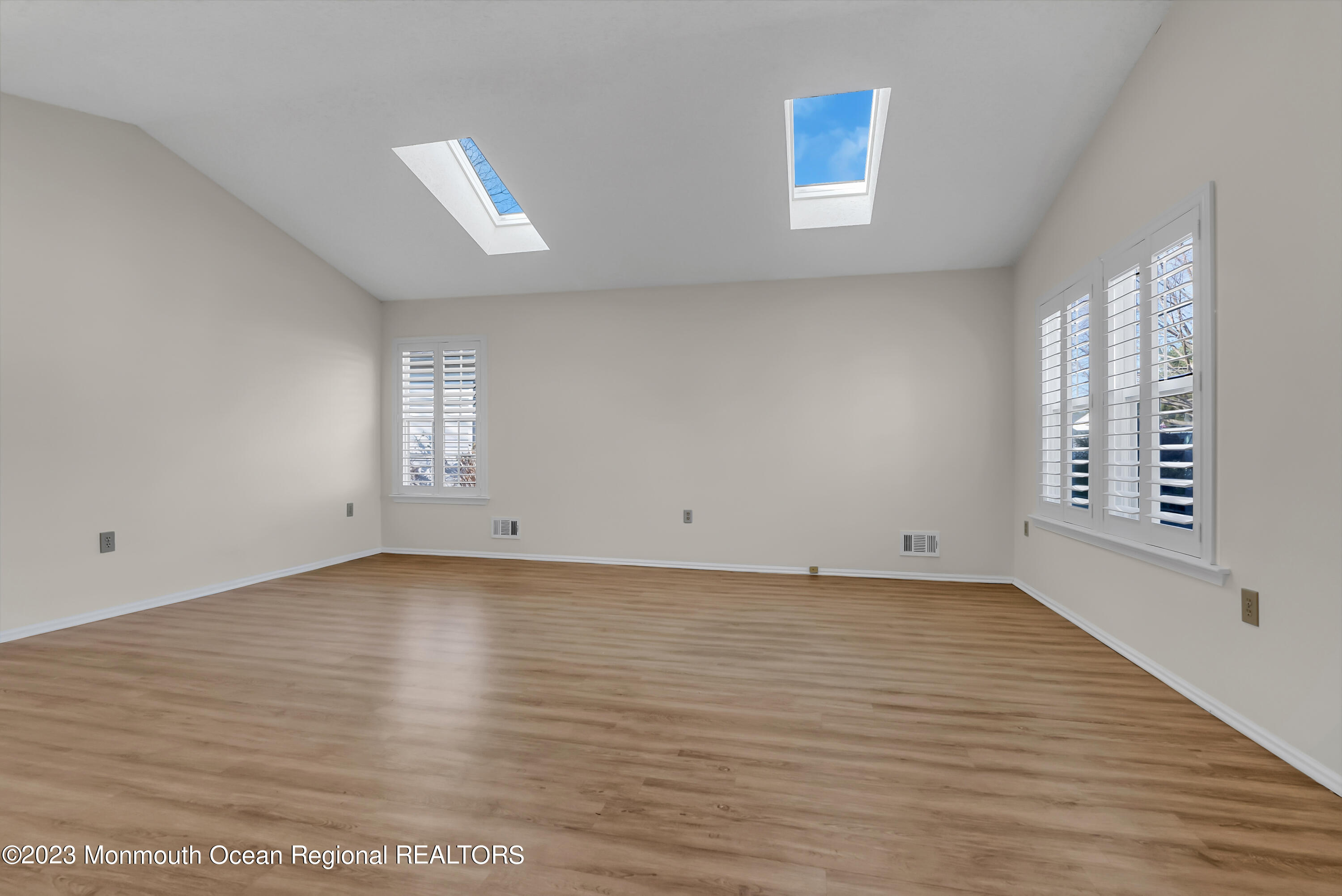 25 Cottontail Drive Brick, NJ 08724 - Photo 6 of 32 an empty room with window