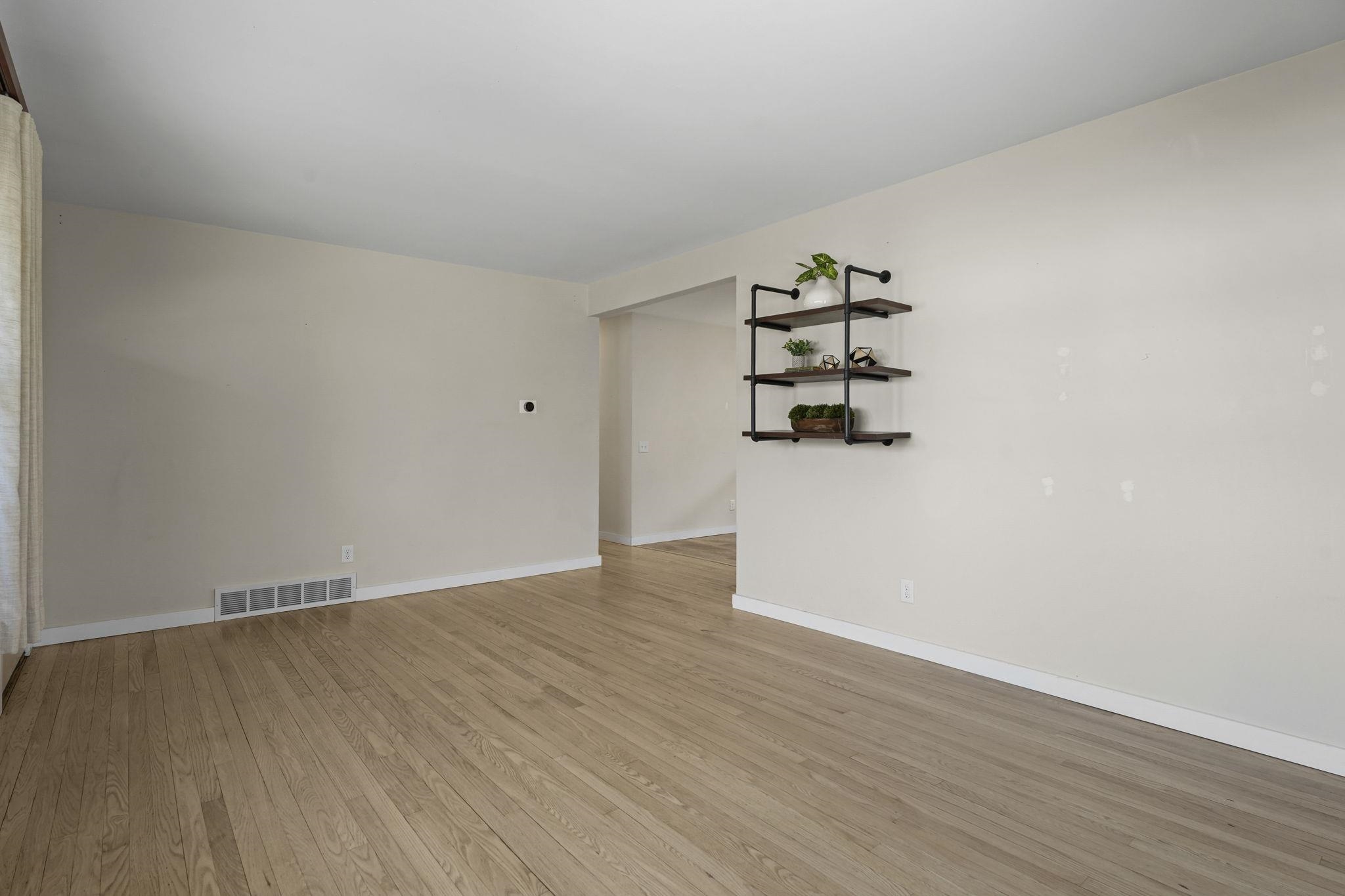 3329 Webb Avenue Madison, WI 53714 - Photo 12 of 52