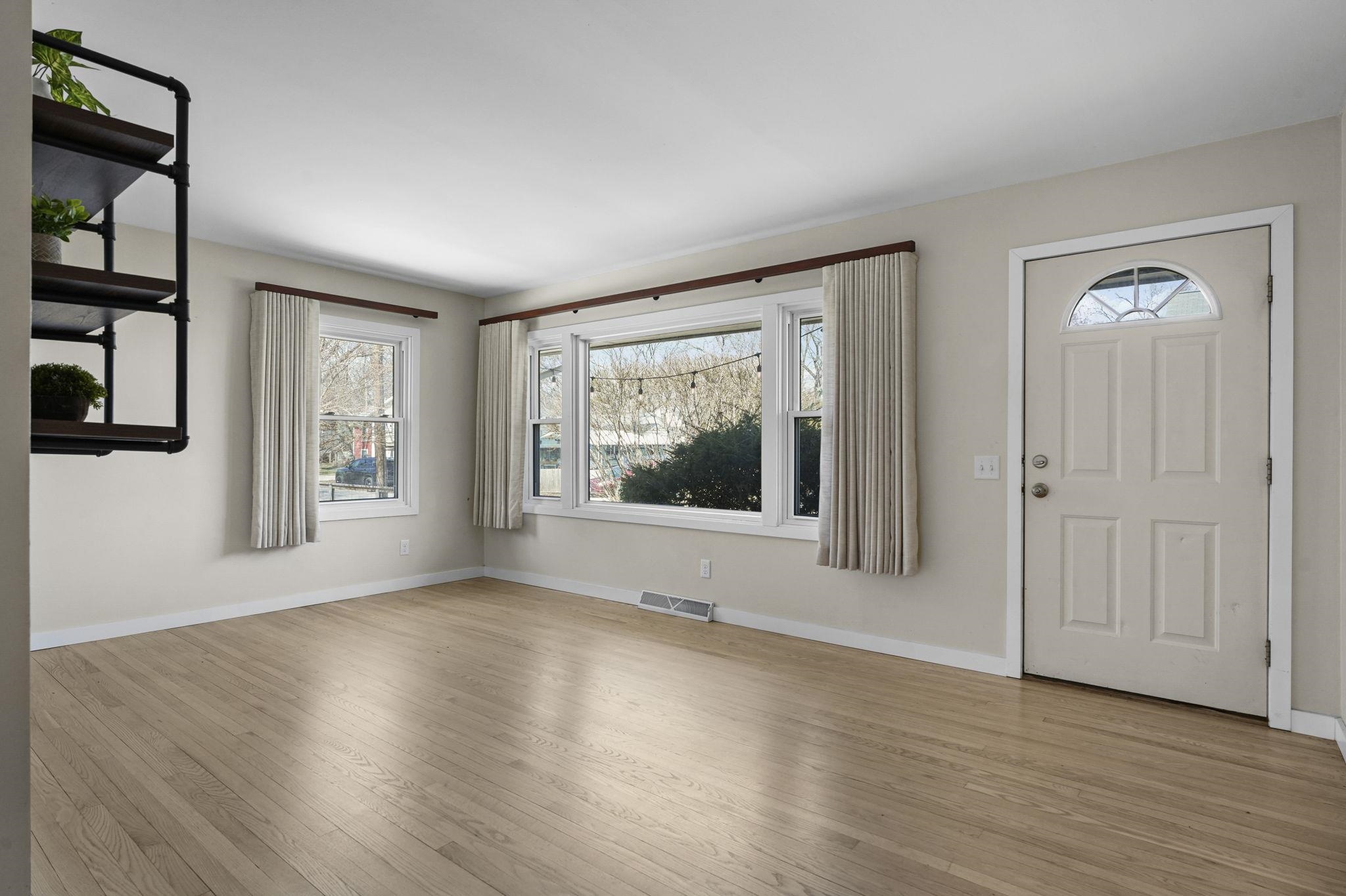 3329 Webb Avenue Madison, WI 53714 - Photo 13 of 52