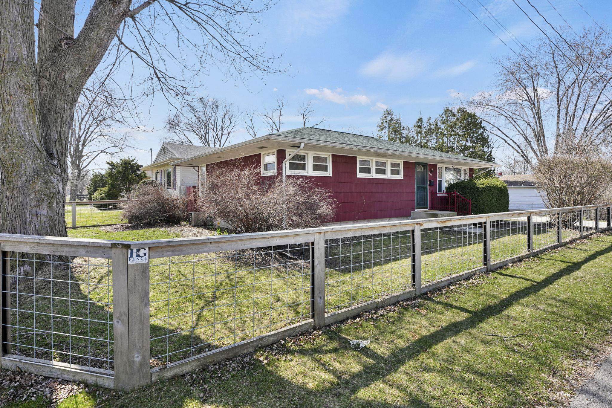 3329 Webb Avenue Madison, WI 53714 - Photo 6 of 52