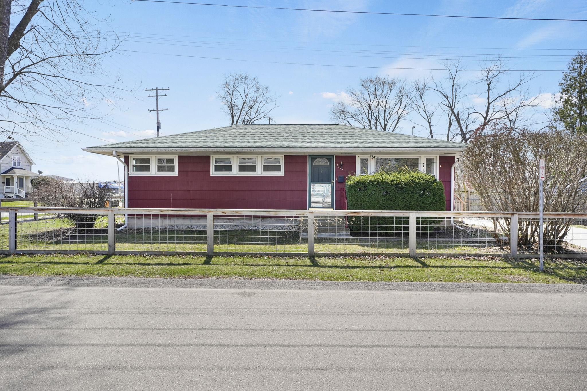 3329 Webb Avenue Madison, WI 53714 - Photo 7 of 52