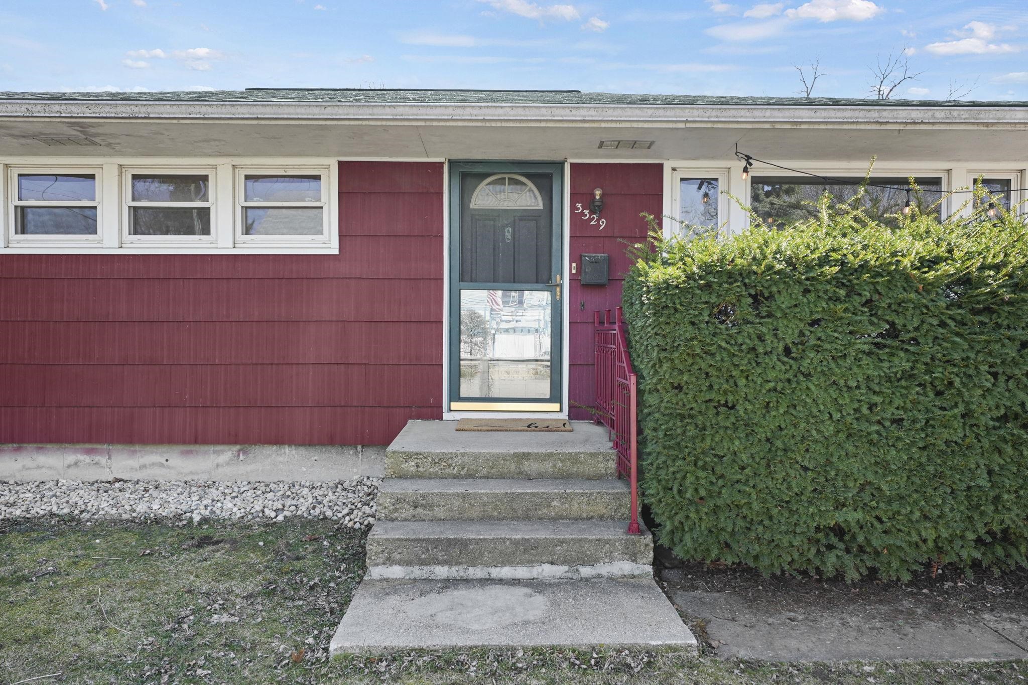 3329 Webb Avenue Madison, WI 53714 - Photo 8 of 52