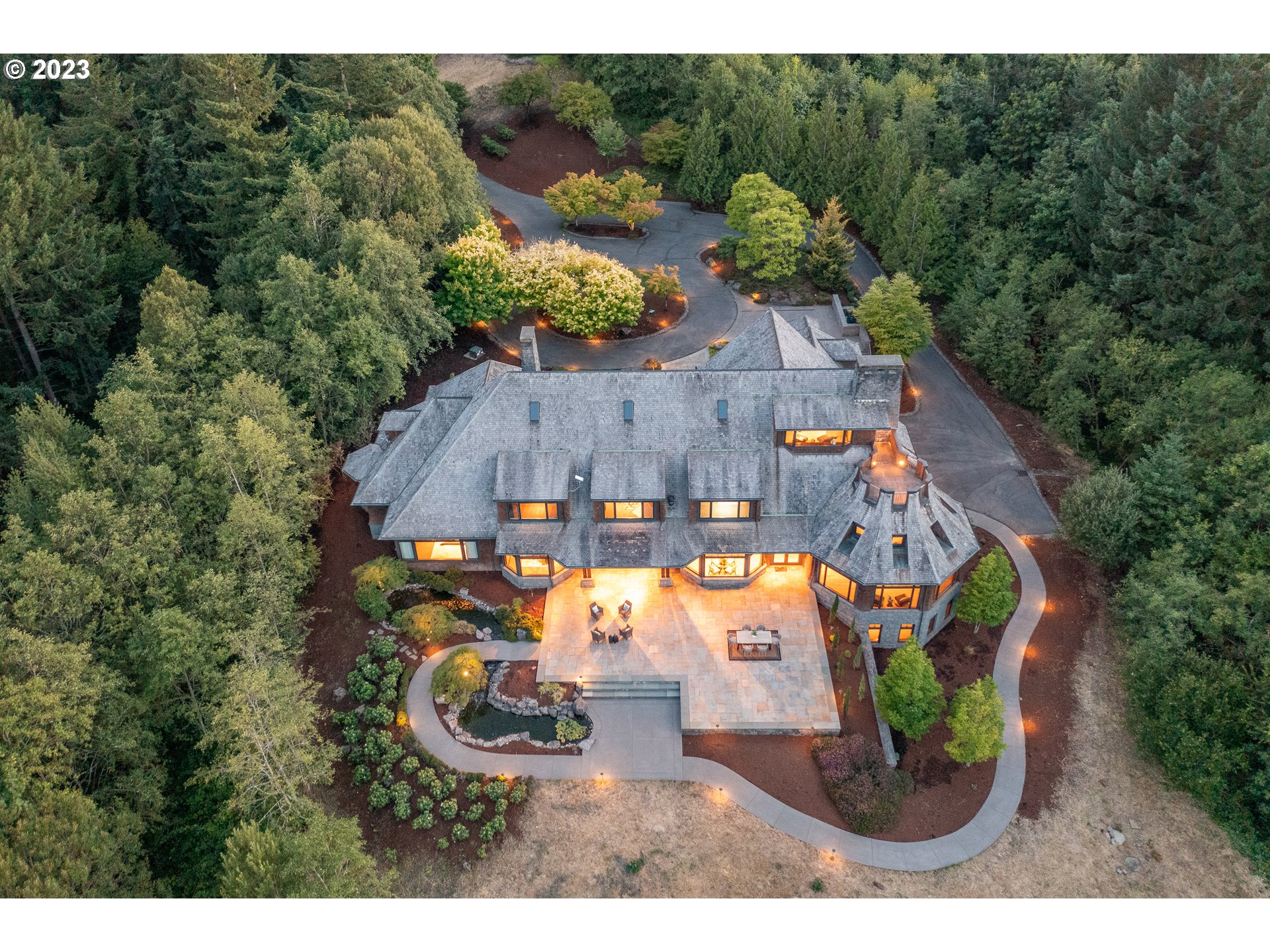 9838 Northwest Wind Ridge Drive Portland, OR 97229 - Photo 27 of 34