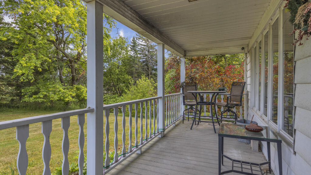 2917 Stone Road Manitowoc Rapids, WI 54220 - Photo 20 of 34 Front Porch