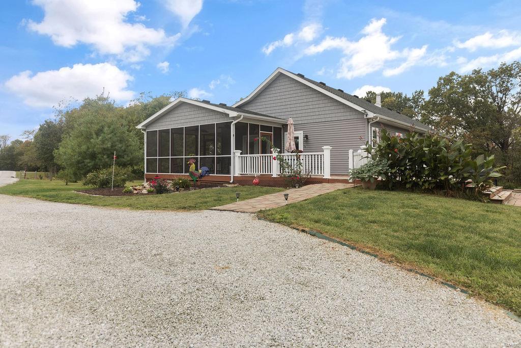 18813 Flower Creek Road Augusta, IL 62311 - Photo 23 of 35