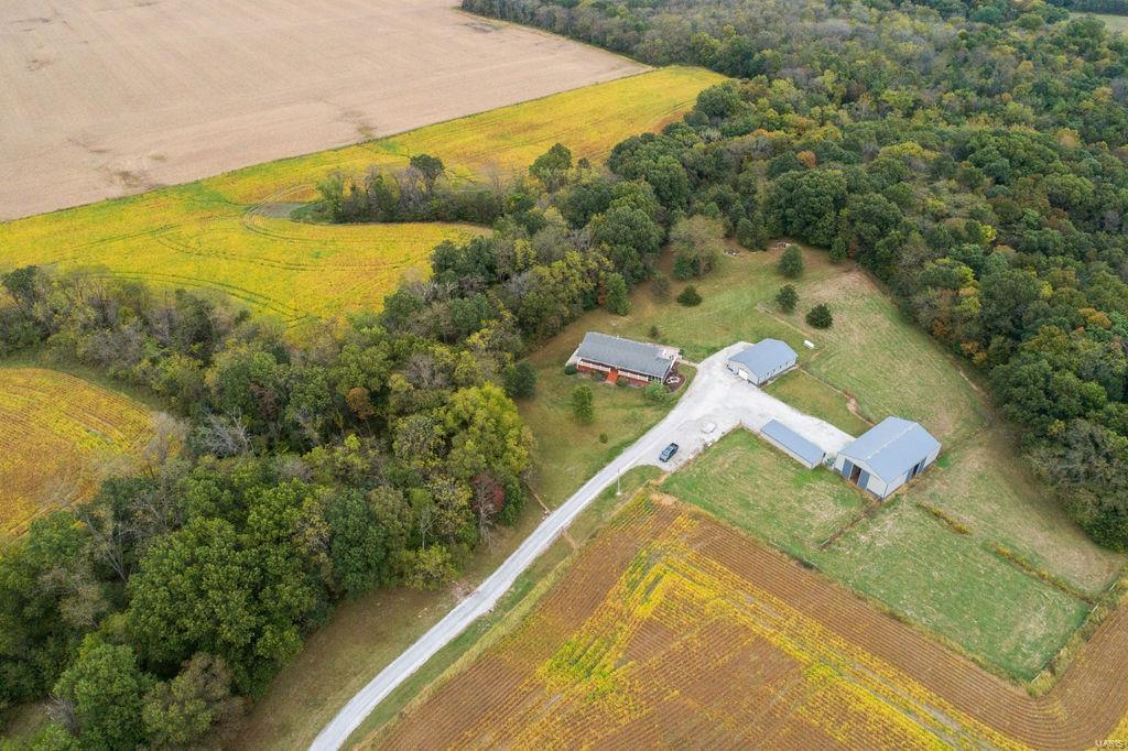18813 Flower Creek Road Augusta, IL 62311 - Photo 32 of 35