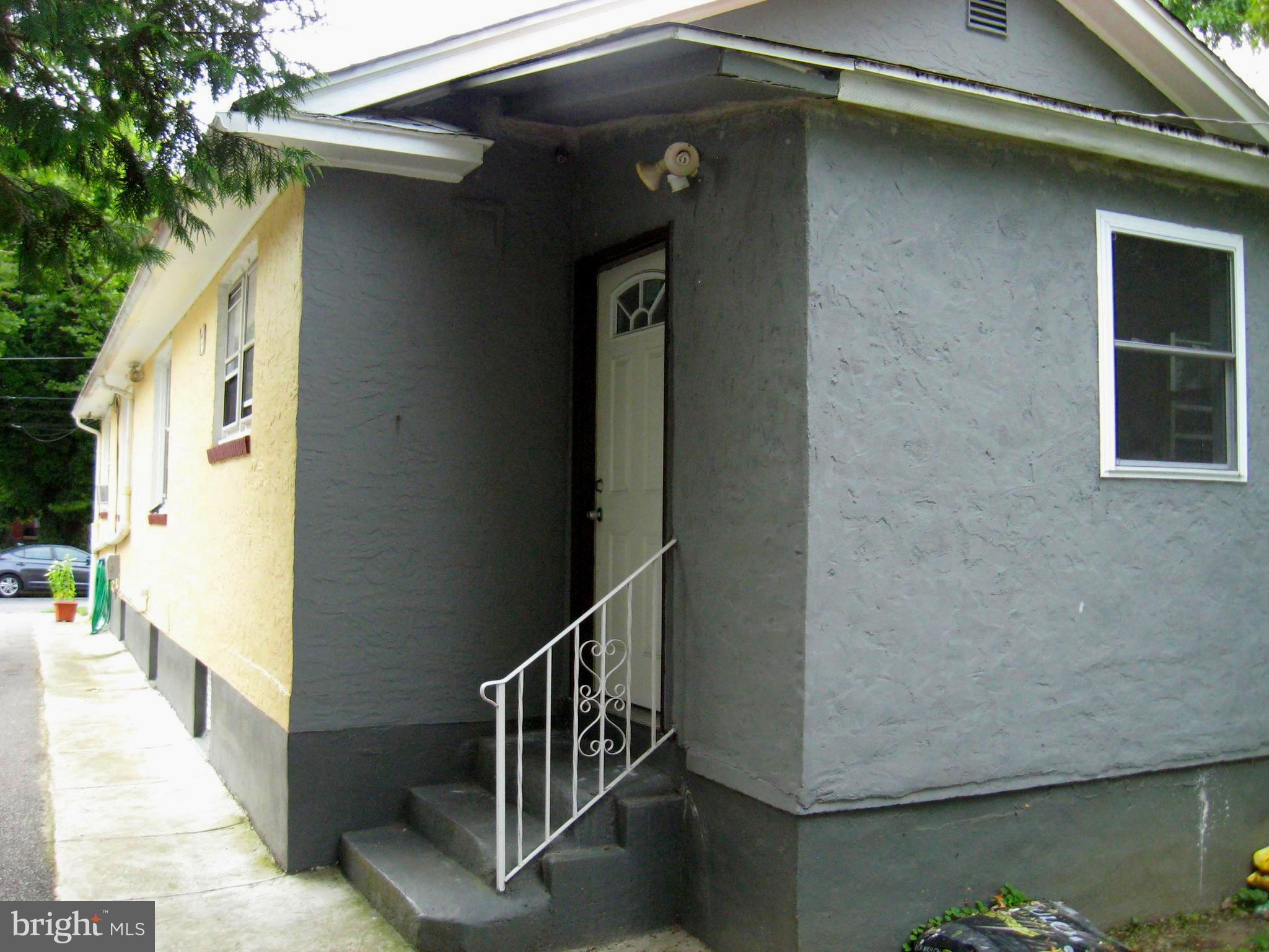 134 West Forrestview Road Brookhaven, PA 19015 - Photo 8 of 59 Rear Entrance to Mud Room