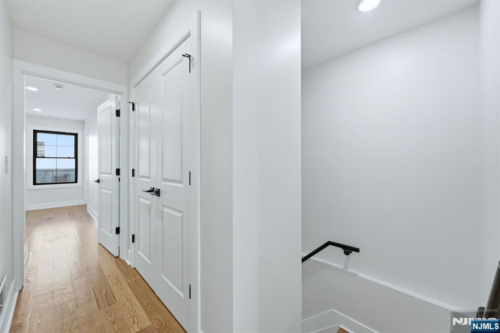 749 South 11th Street Newark, NJ 07103 - Photo 19 of 40