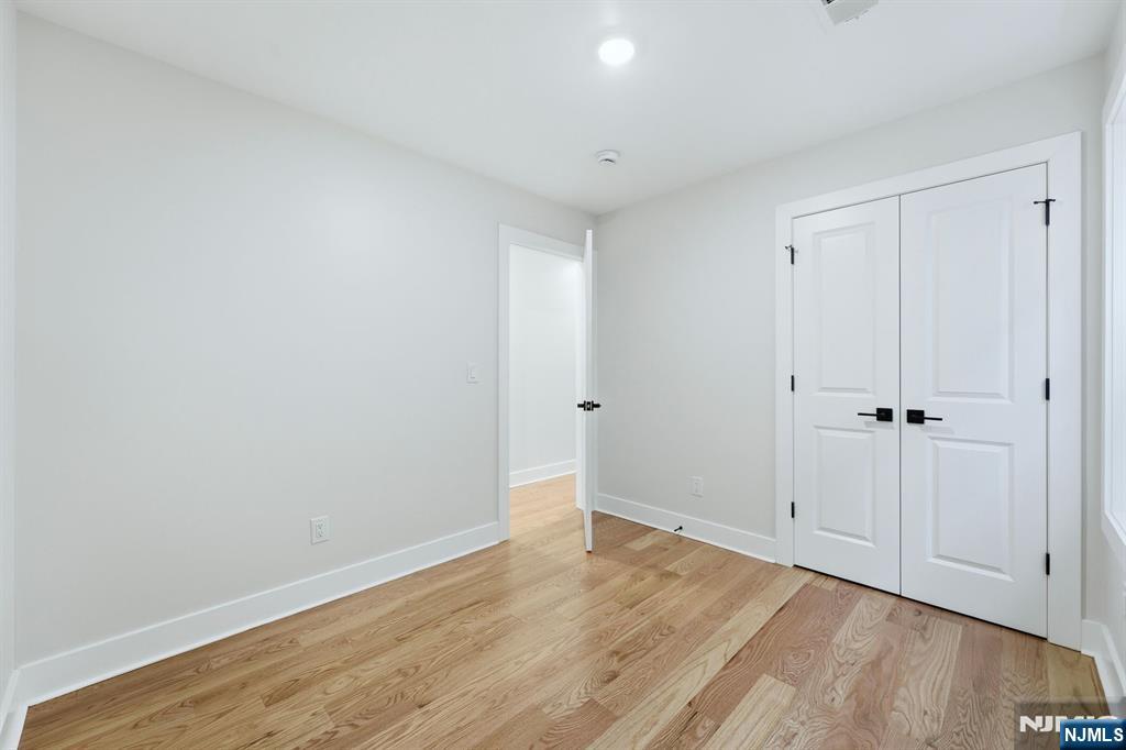 749 South 11th Street Newark, NJ 07103 - Photo 35 of 40