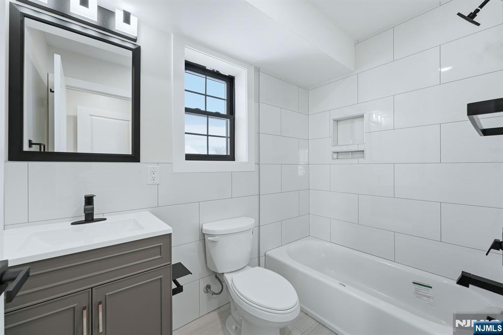 749 South 11th Street Newark, NJ 07103 - Photo 38 of 40