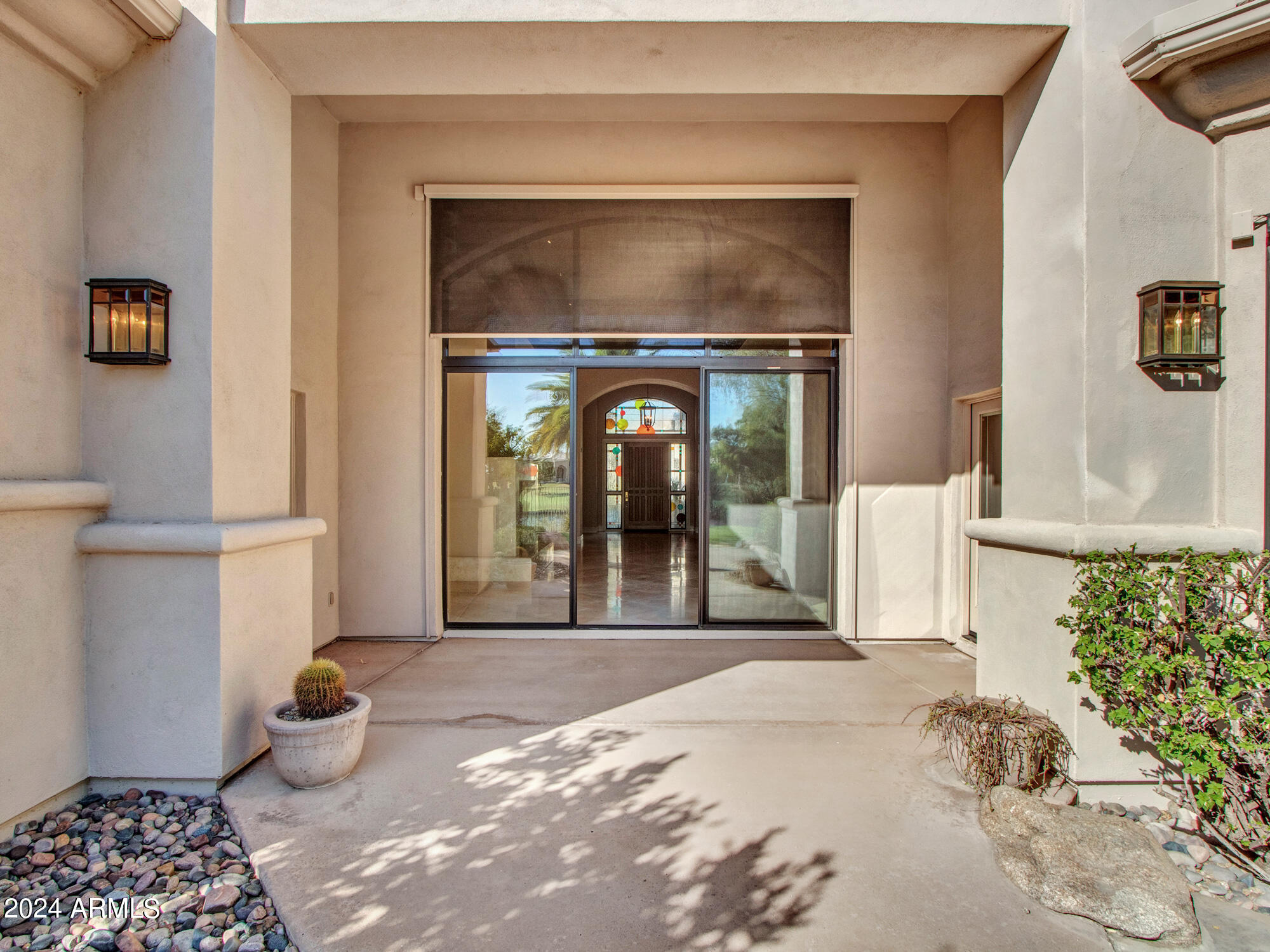7375 East Gainey Ranch Road, Unit 2 Scottsdale, AZ 85258 - Photo 12 of 79 Electronic Window Shade