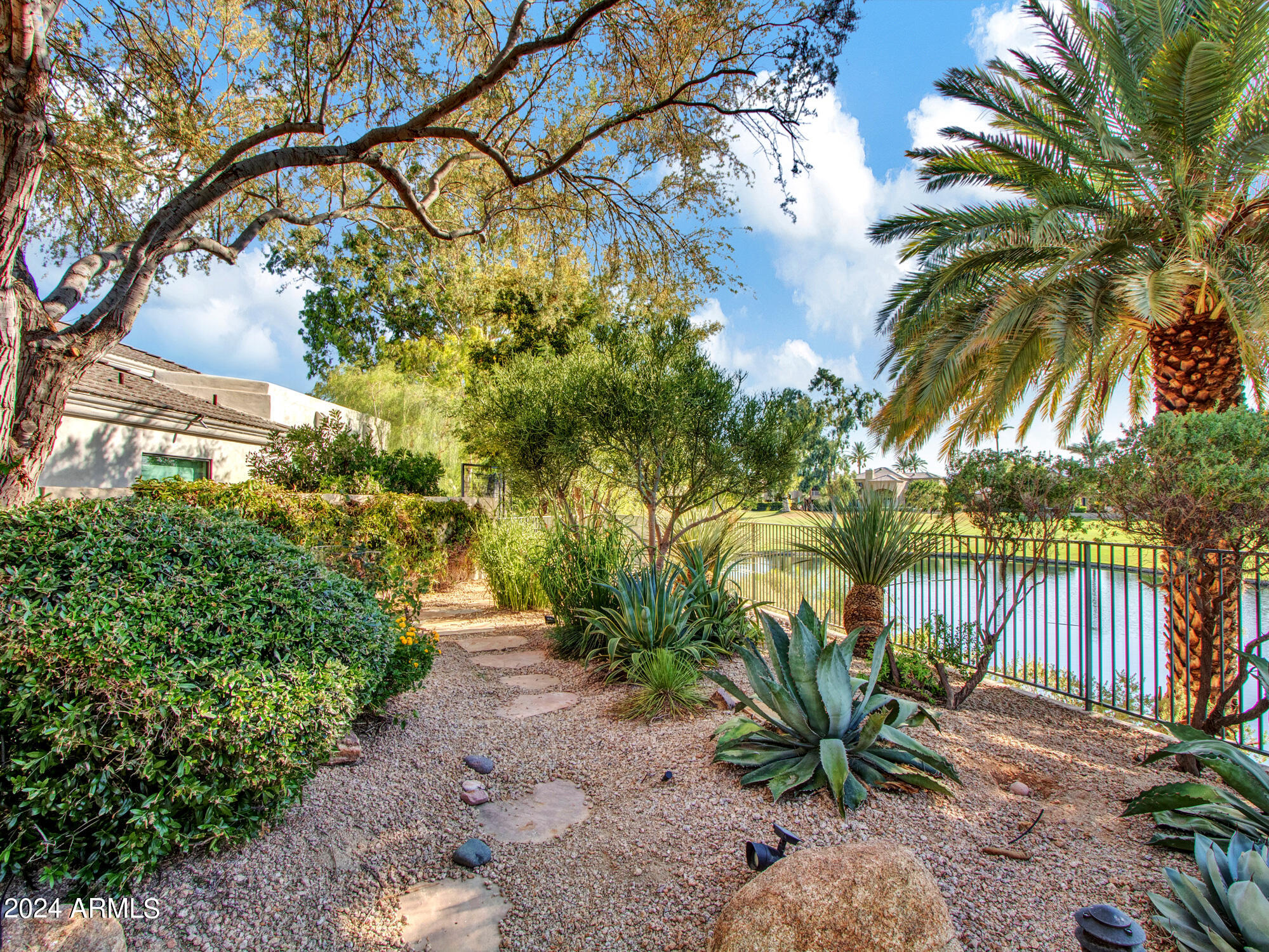 7375 East Gainey Ranch Road, Unit 2 Scottsdale, AZ 85258 - Photo 16 of 79 Backyard views