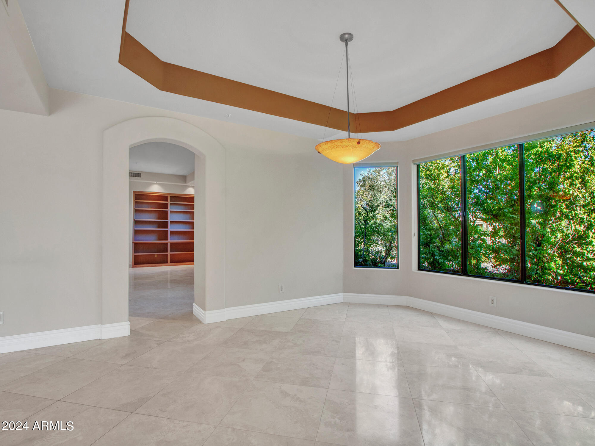 7375 East Gainey Ranch Road, Unit 2 Scottsdale, AZ 85258 - Photo 43 of 79 Dining Room view toward Family Room