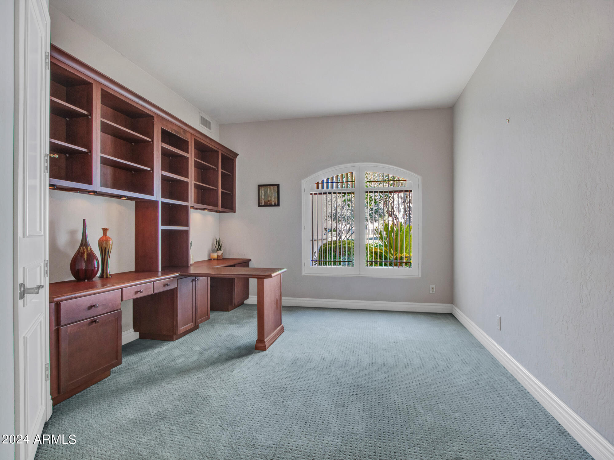 7375 East Gainey Ranch Road, Unit 2 Scottsdale, AZ 85258 - Photo 60 of 79 Bedroom 2 / Built-in Office