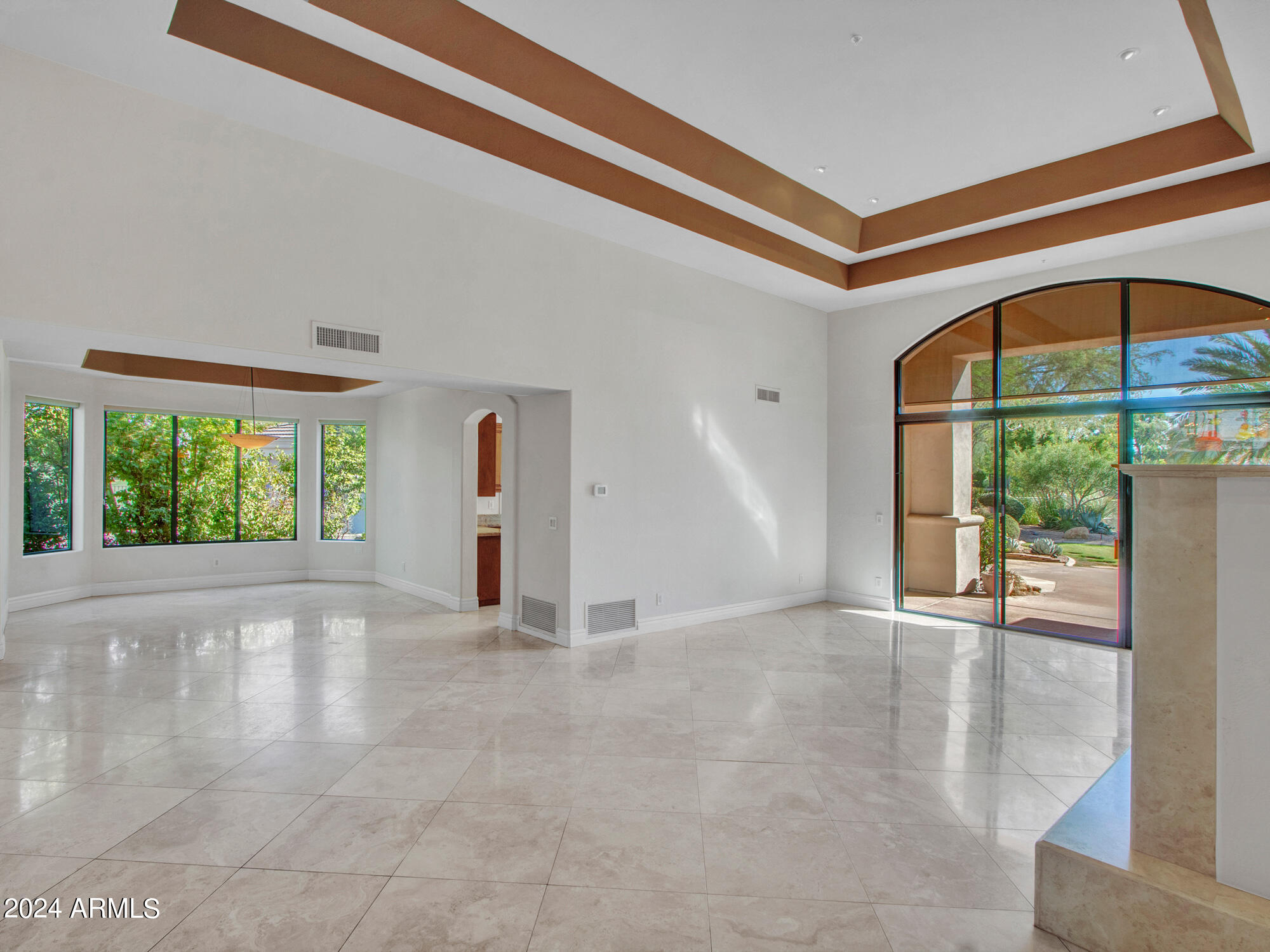 7375 East Gainey Ranch Road, Unit 2 Scottsdale, AZ 85258 - Photo 8 of 79 Living Room view toward Formal Dining Rm