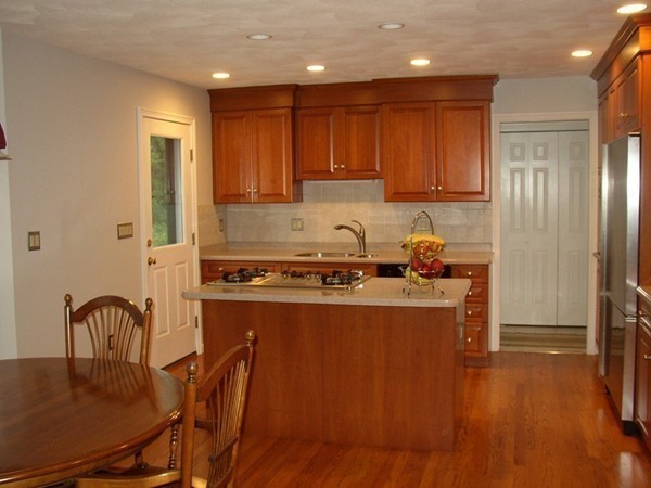 4 Mansfield Road Middleton, MA 01949 - Photo 15 of 30 Gallery Image 15