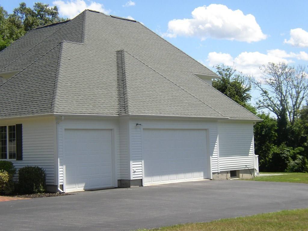 4 Mansfield Road Middleton, MA 01949 - Photo 2 of 30 Gallery Image 2