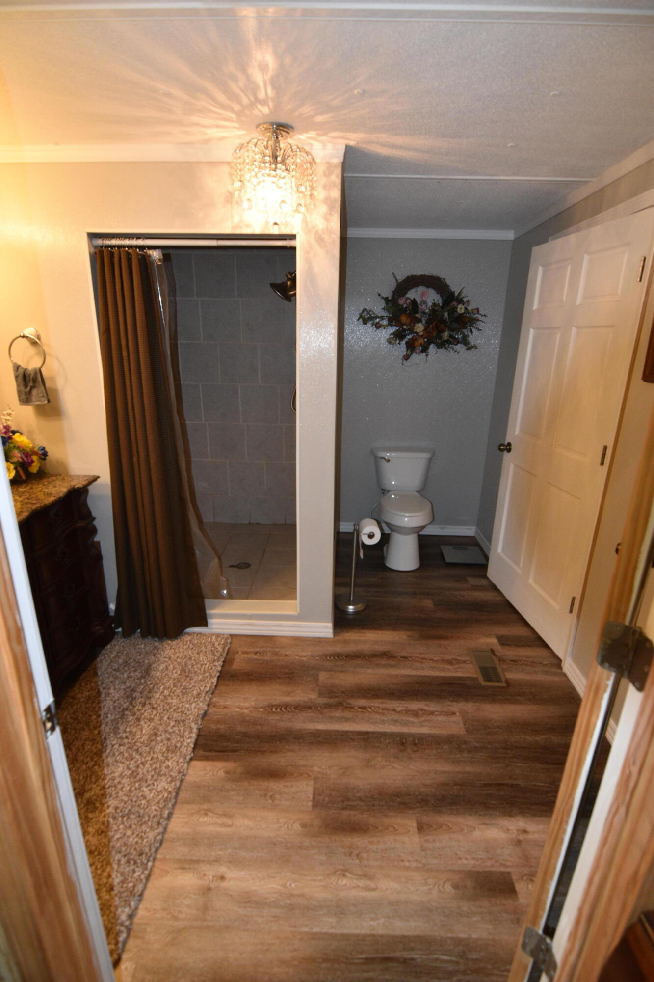 326 Rogers Road Covington, VA 24426 - Photo 23 of 30 Master Bath