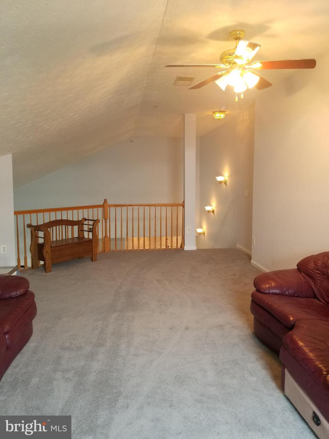 5264 Millfield Road, Unit 5264 Baltimore, MD 21237 - Photo 5 of 21 Loft Sitting area