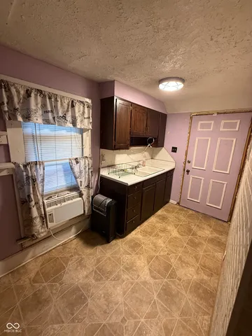 $117,000 | 2040 Plum Street, Terre Haute, IN 47804