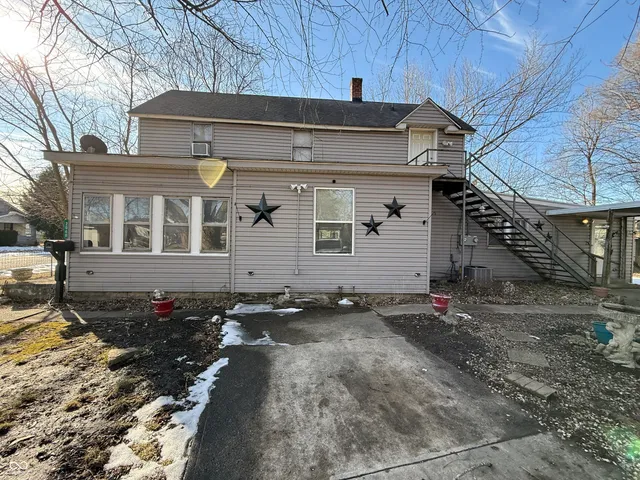 $113,000 | 2040 Plum Street, Terre Haute, IN 47804