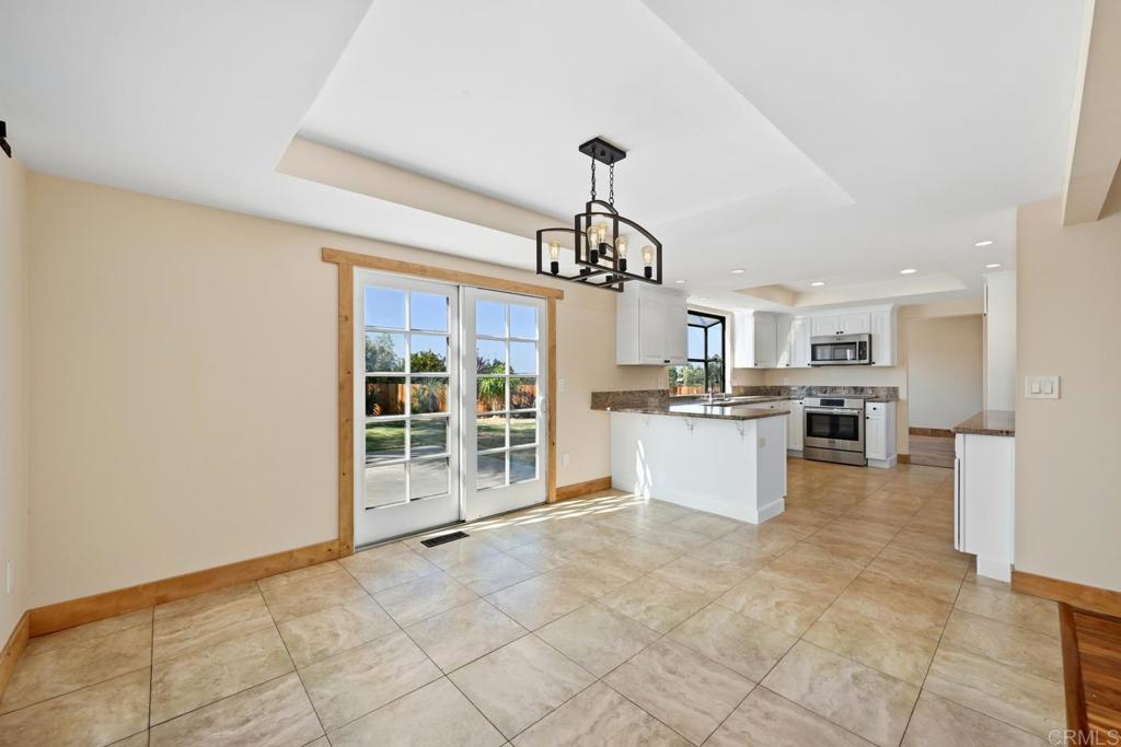 1820 Elevado Road Vista, CA 92084 - Photo 17 of 39 Gallery Image 17
