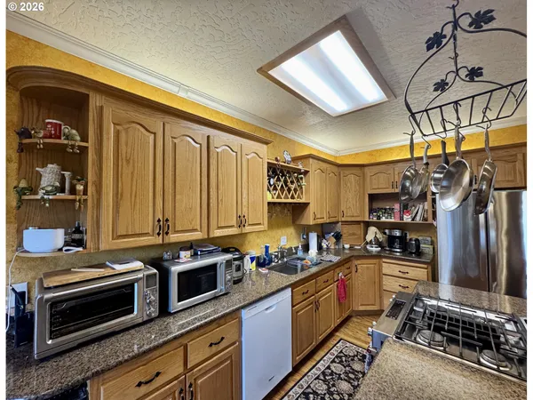 $600,000 | 1256 Frogs Leap Lane, Eugene, OR 97404