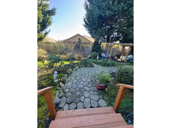 $600,000 | 1256 Frogs Leap Lane, Eugene, OR 97404