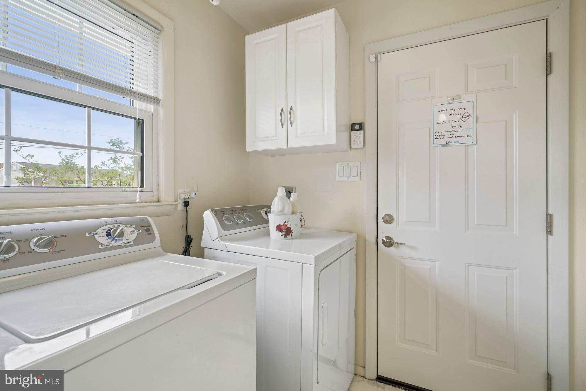 6111 Pinto Place Springfield, VA 22150 - Photo 24 of 35 Laundry room with access to garage.